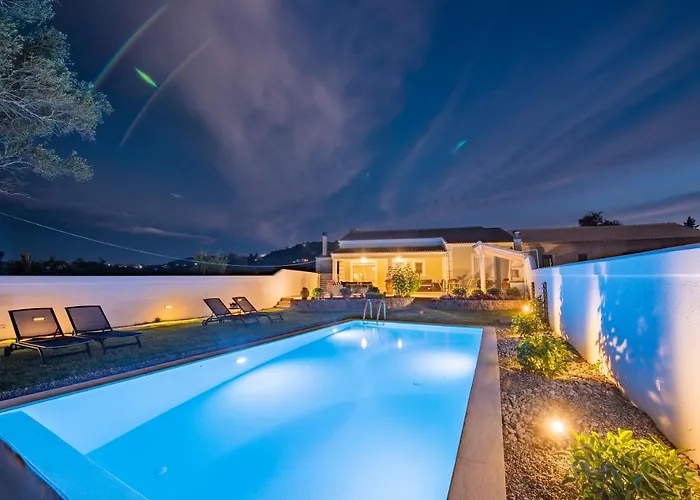 Katikia House Kompítsion