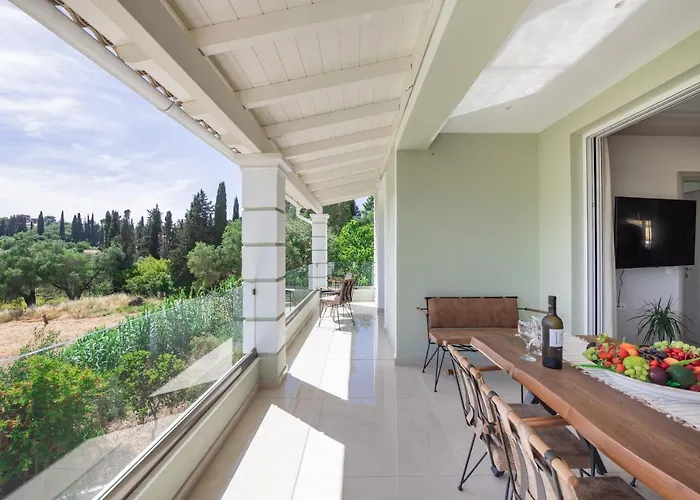 Katikia House Villa Kompítsion