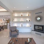 Katikia House 빌라 Kompítsion