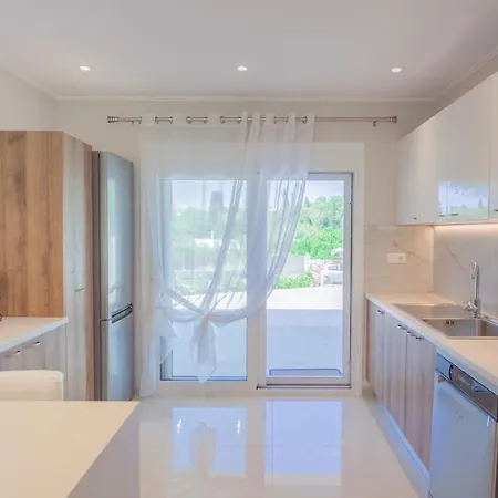 וילה Katikia House